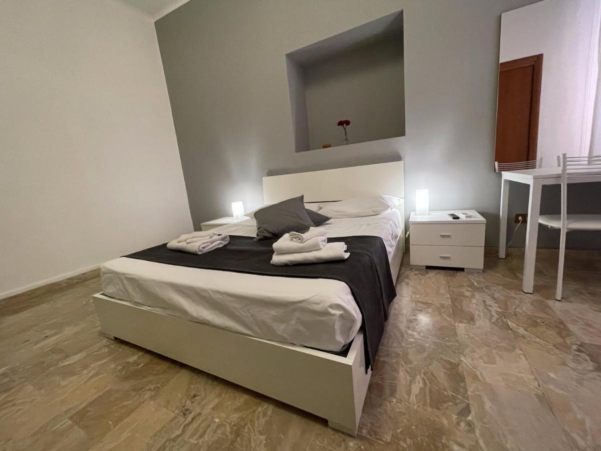 Sleepy Max Hotel โรม ภายนอก รูปภาพ