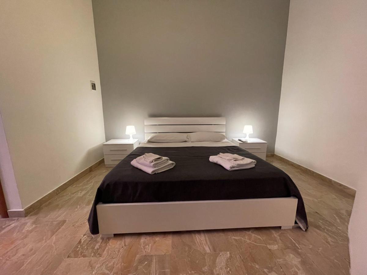 Sleepy Max Hotel โรม ภายนอก รูปภาพ